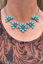 Load image into Gallery viewer, Turquoise Flower Necklace