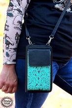Load image into Gallery viewer, Tooled Cell Phone Wallet
