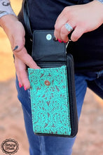 Load image into Gallery viewer, Tooled Cell Phone Wallet

