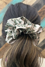 Load image into Gallery viewer, Cactus Scrunchie
