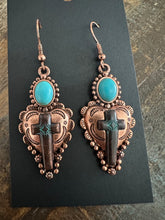 Load image into Gallery viewer, Coppertone Heart Earrings With Pantina Cross
