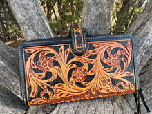 Load image into Gallery viewer, Myra Women&#39;s Leather Wallet
