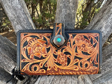 Load image into Gallery viewer, Myra Women&#39;s Leather Wallet
