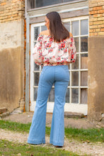 Load image into Gallery viewer, Light Wash Western Flare Jeans
