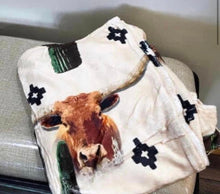 Load image into Gallery viewer, Highlander Aztec   Blanket
